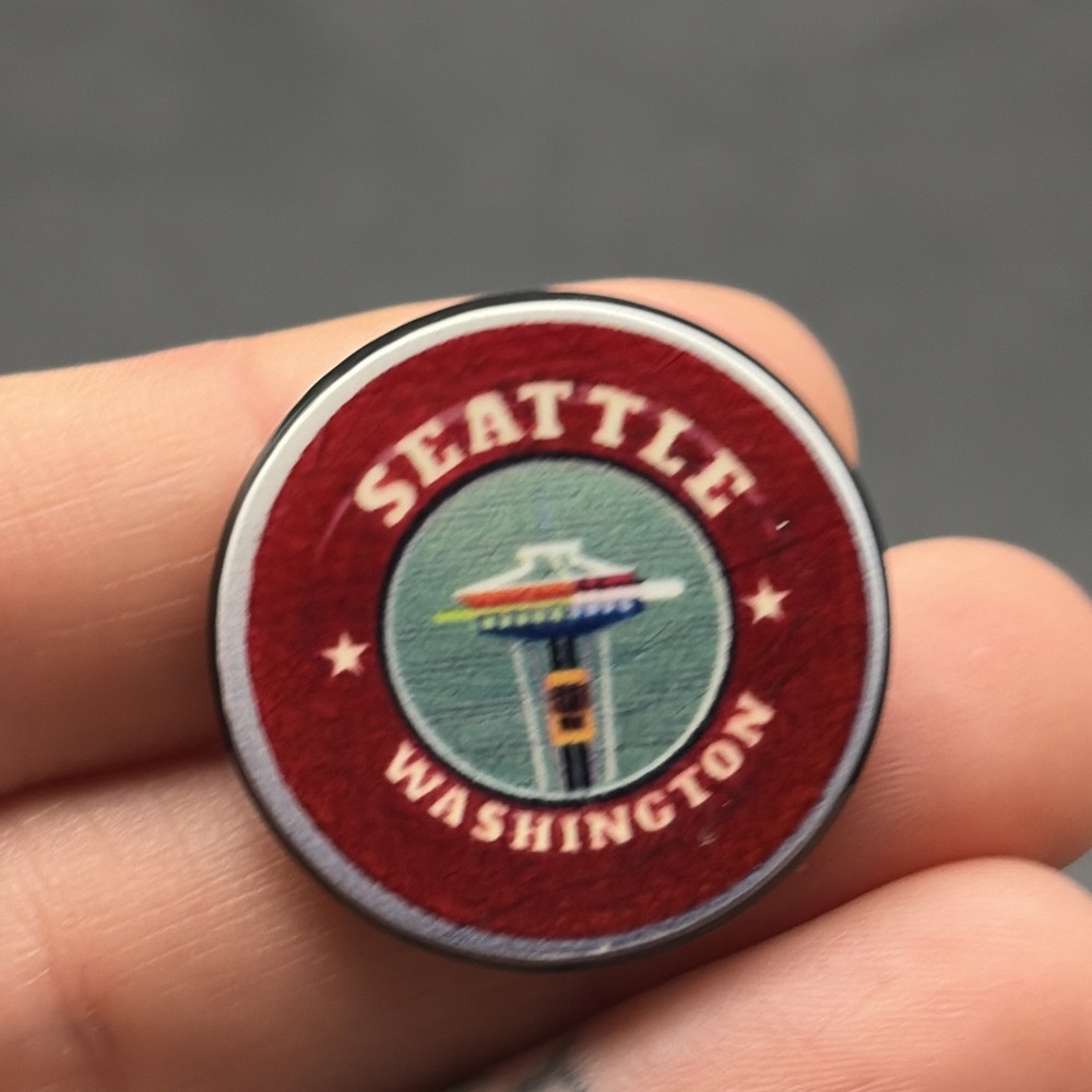 Seattle Washington Plastic Lapel Hat Pin Space Needle Souvenir Travel Red